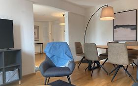 Modern 3Bdr Duplex With Skyroof In Trendy Zurich West